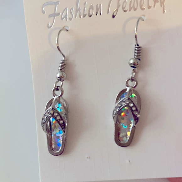 Silver toned flip flop earrings - Picture 1 of 4